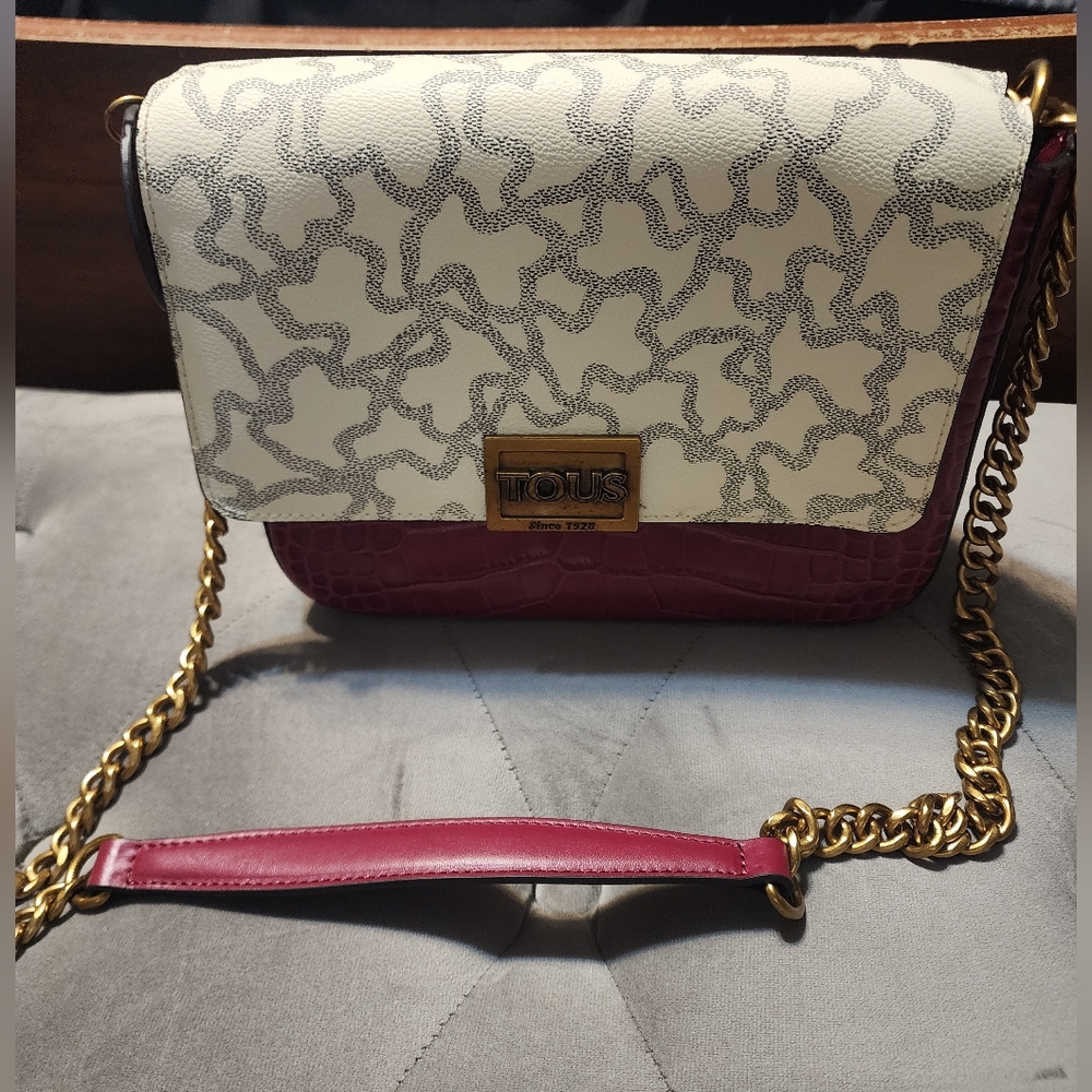 Tous White and Red Crossbody Bag with Gold Chain